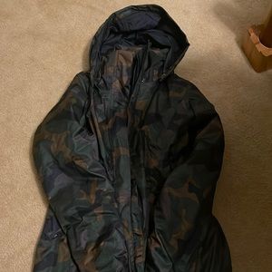 Columbia woman’s Omni tech winter coat. Medium camo print brand new with tags